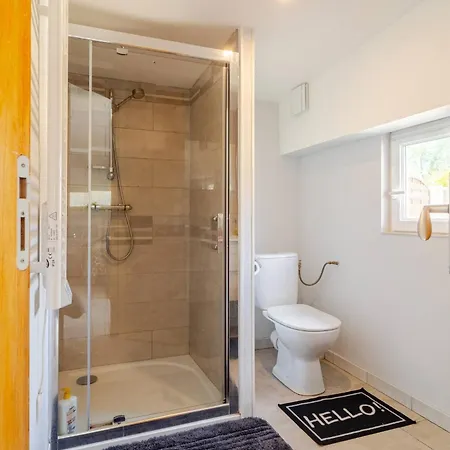 Apartment Meuble Parking Et Espace Velo A Flers (Orne)