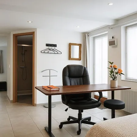 דירה Studio Calme Etape Pro Flers - Parking Prive - Wifi Fibre פלר